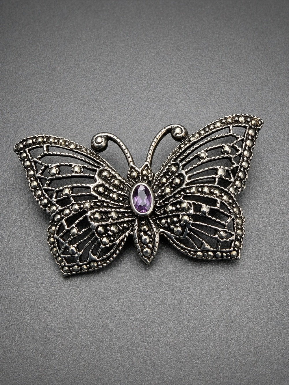 Vintage Butterfly 925 Sterling silver Brooch with Purple Stone